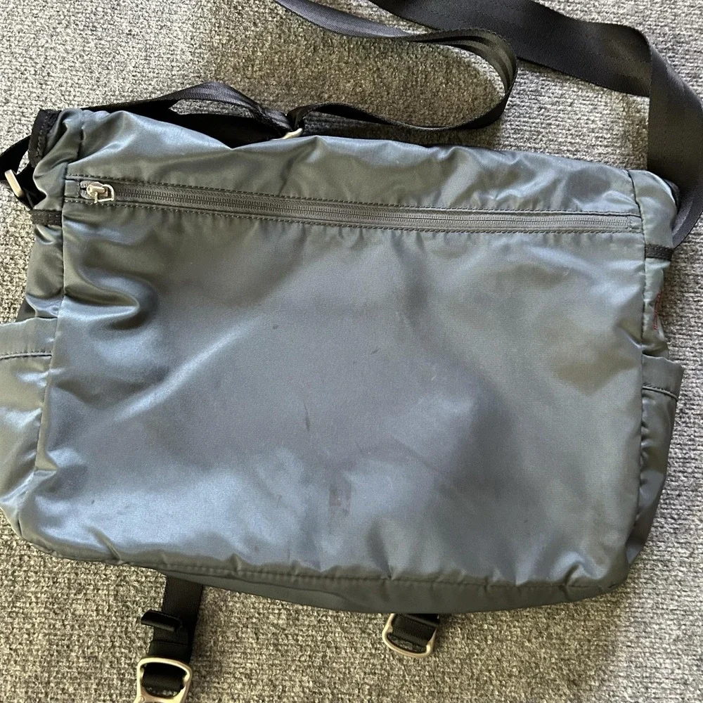 Tumi Messenger Bag Gray 16
